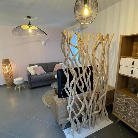 Studio Calme Et Cosy Saint-Julien-les-Villas المظهر الخارجي الصورة
