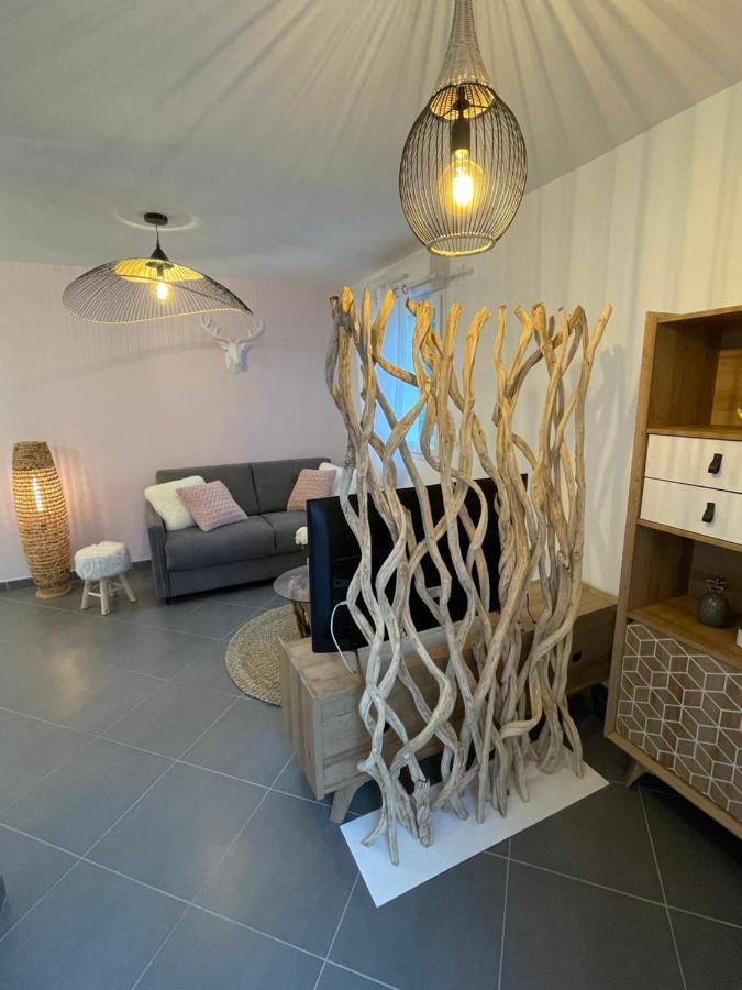 Studio Calme Et Cosy Saint-Julien-les-Villas المظهر الخارجي الصورة